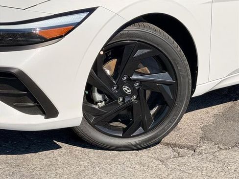 New 2026 Hyundai Elantra Sport FWD image 29