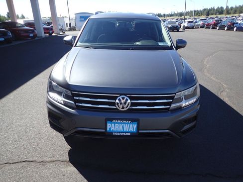 Used 2019 Volkswagen Tiguan S w/ 3rd Row Seat Package AWD/4WD image 8