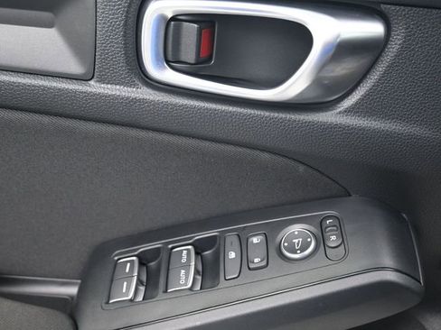 Used 2025 Honda Civic Sport image 23