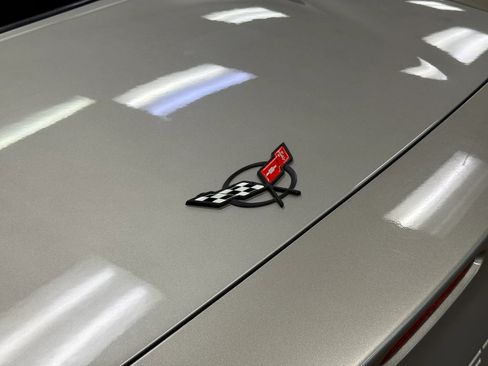 Used 1999 Chevrolet Corvette Coupe RWD image 9