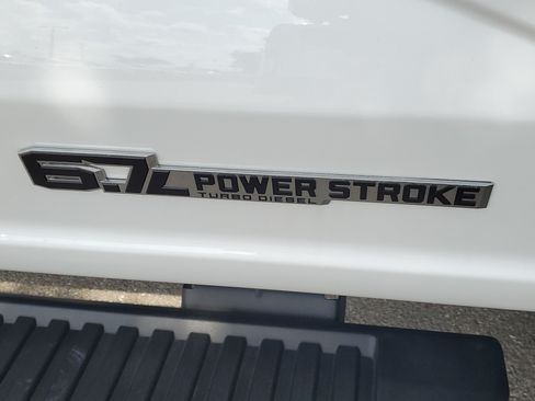 New 2024 Ford F550 4x4 Regular Cab Super Duty image 9
