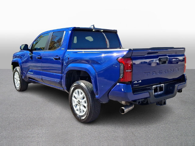 Used 2025 Toyota Tacoma SR5 AWD/4WD image 6