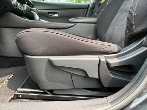 Used 2020 Nissan Sentra SR w/ Electronics Package FWD image 19