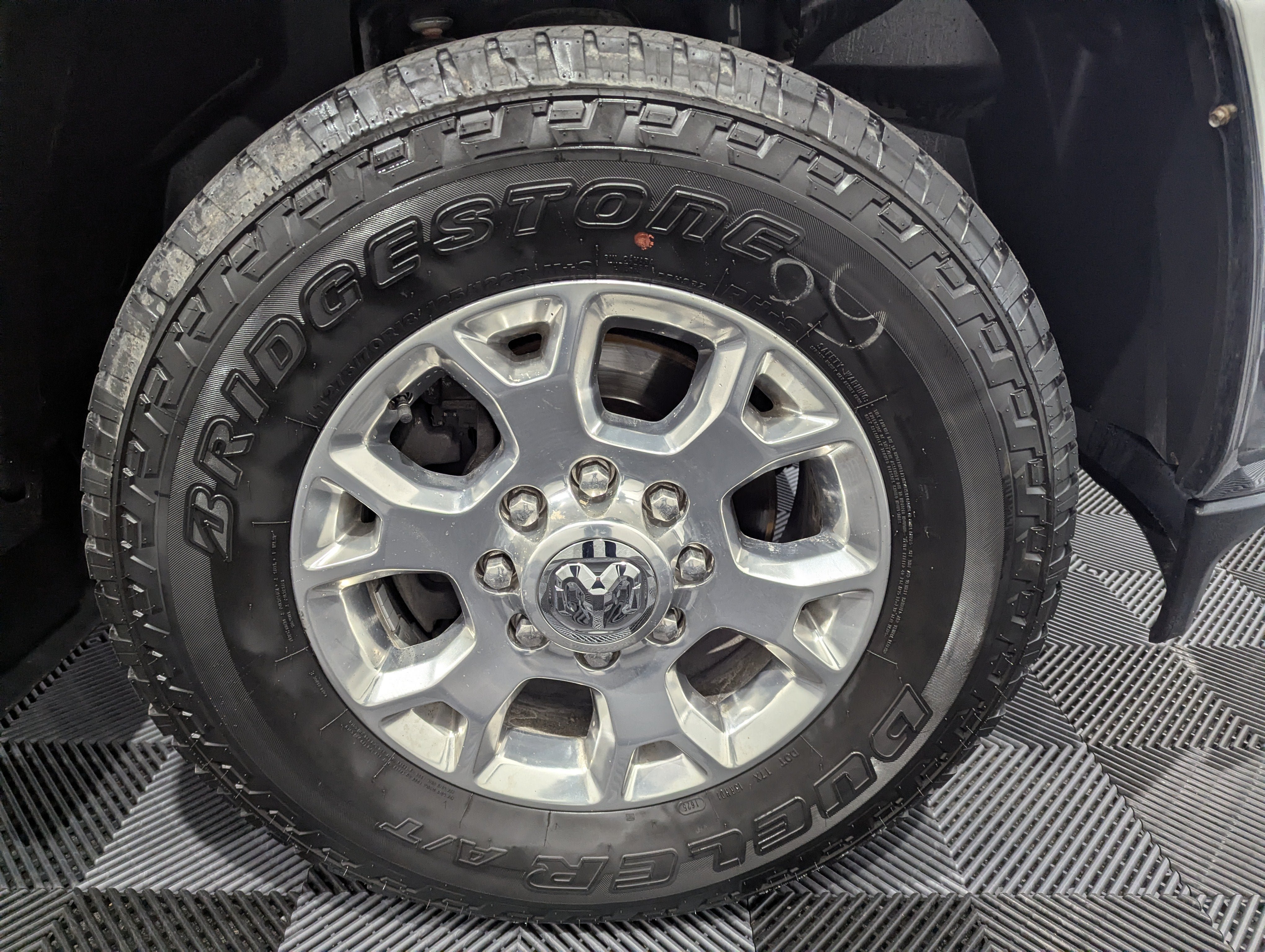 Used 2022 RAM 2500 Laramie AWD/4WD image 5