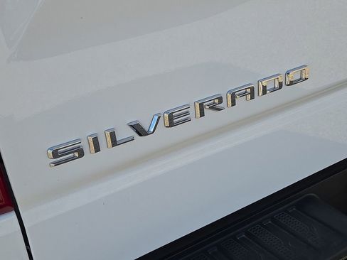Used 2025 Chevrolet Silverado 1500 ZR2 w/ Technology Package image 12