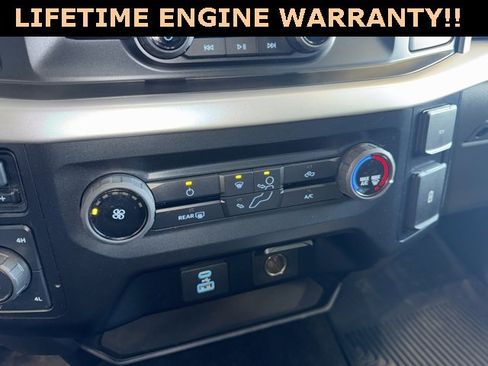 Used 2021 Ford F150 XLT image 21