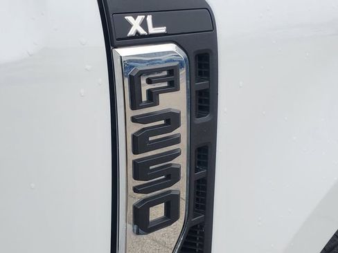 Used 2024 Ford F250 XL AWD/4WD image 28