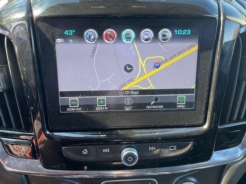 Used 2018 Chevrolet Traverse LT image 9