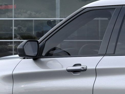 Used 2024 Ford Explorer XLT w/ Equipment Group 202A image 21