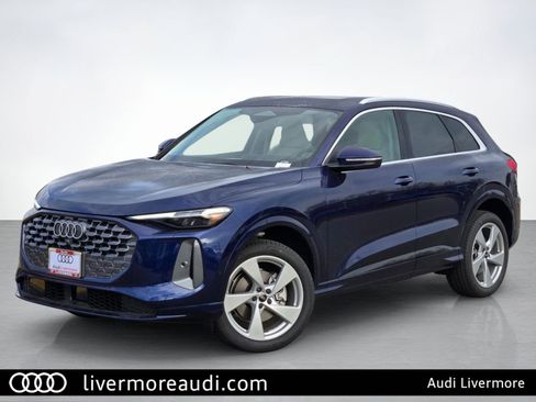 New 2025 Audi Q5 Premium Plus AWD/4WD image 1