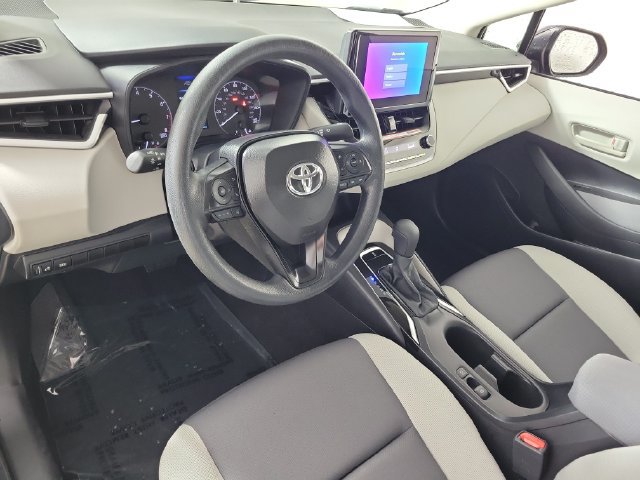 Used 2025 Toyota Corolla LE w/ Convenience Package FWD image 18