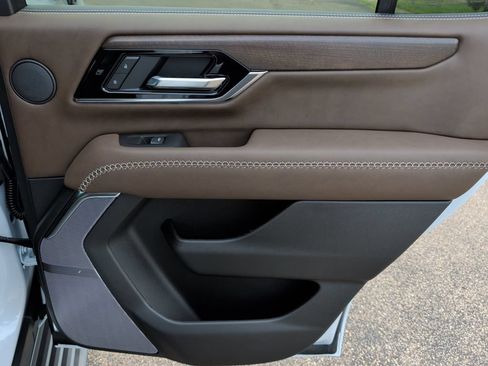New 2026 GMC Yukon Denali Ultimate AWD/4WD image 38