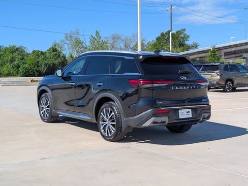 Used 2023 INFINITI QX60 Sensory w/ Vision Package AWD/4WD image 4