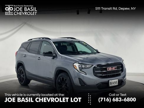 Used 2019 GMC Terrain SLE w/ Driver Convenience Package AWD/4WD image 1