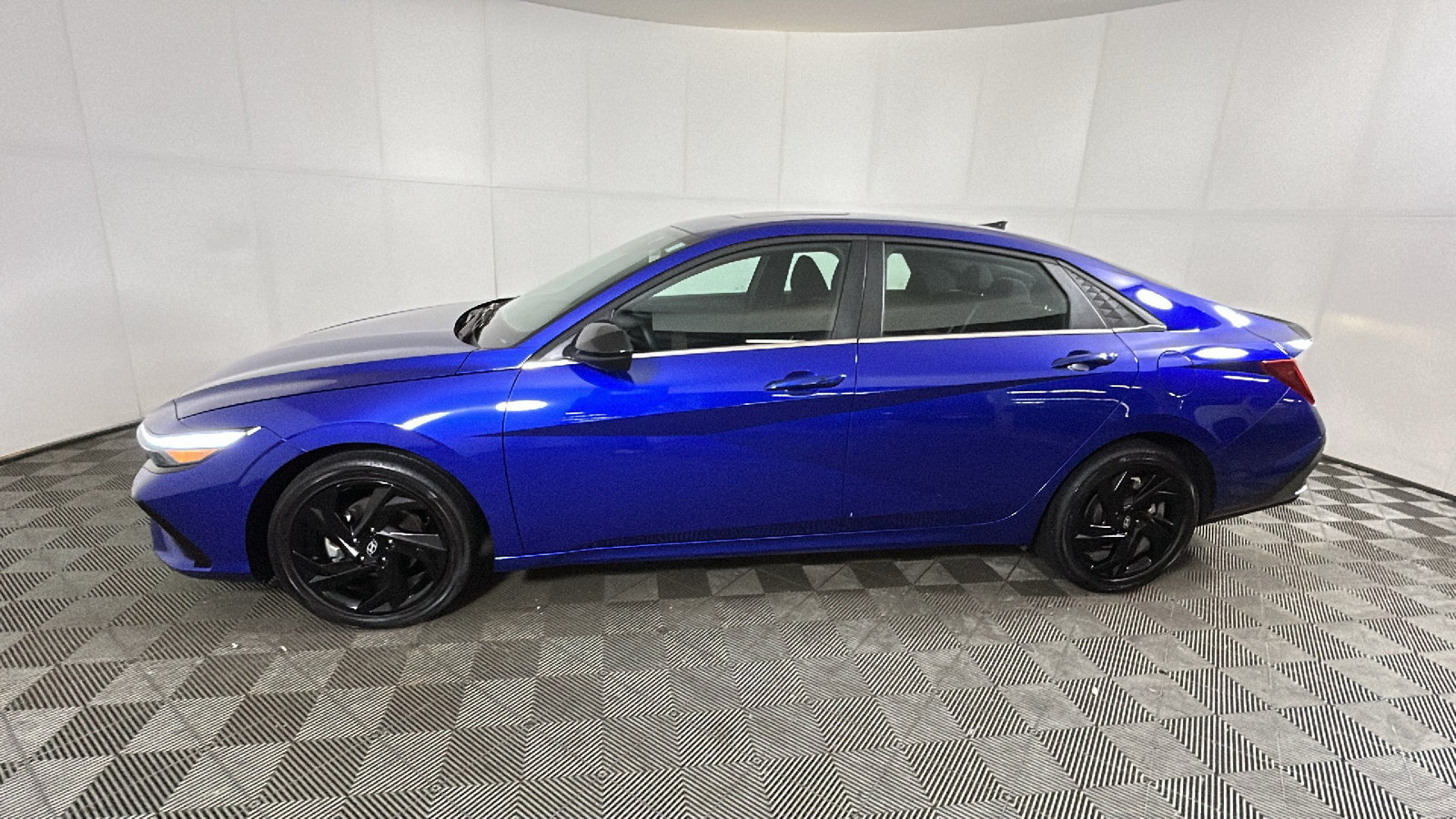 Used 2026 Hyundai Elantra SEL Sport Premium FWD image 7