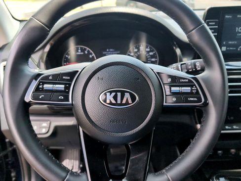 Used 2021 Kia Seltos EX image 19
