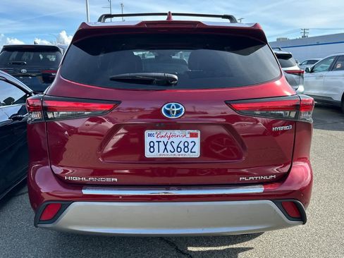 Used 2021 Toyota Highlander Platinum image 5