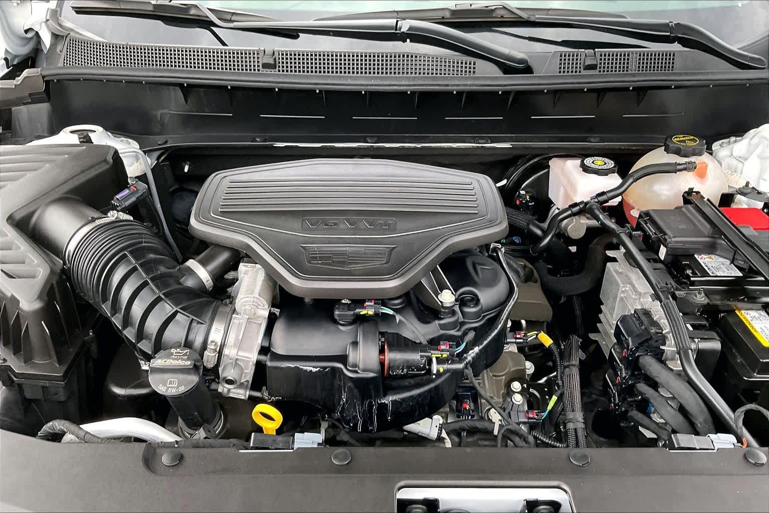 Used 2025 Cadillac XT6 Premium Luxury FWD image 32