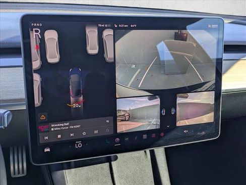 Used 2021 Tesla Model 3 Performance image 14