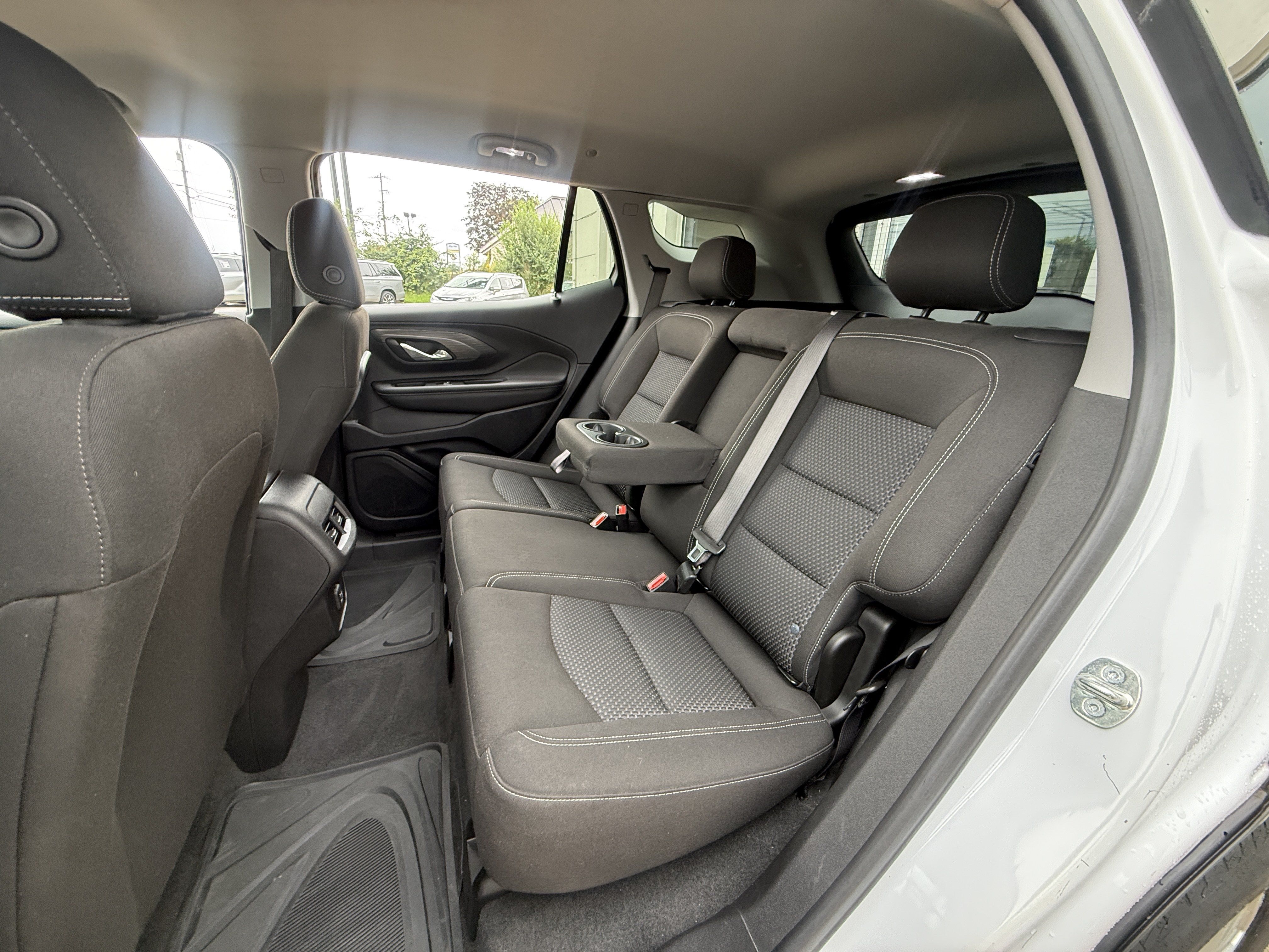 Used 2023 GMC Terrain SLE w/ Driver Convenience Package AWD/4WD image 23