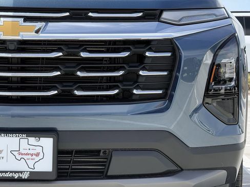 New 2026 Chevrolet Equinox LT image 6