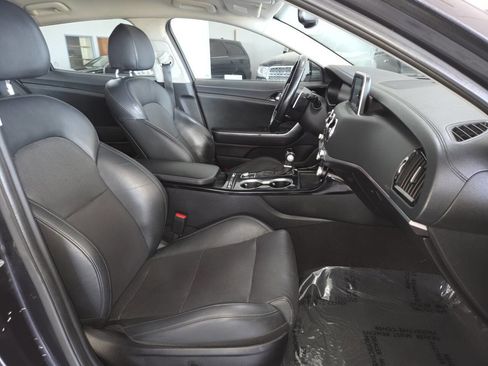 Used 2019 Kia Stinger AWD/4WD image 30