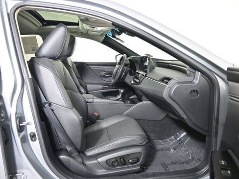 Used 2023 Lexus ES 350 w/ Premium Package FWD image 13