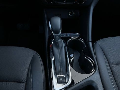 Used 2025 Buick Encore GX Preferred image 22