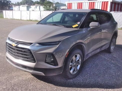 Used 2021 Chevrolet Blazer LT FWD image 3