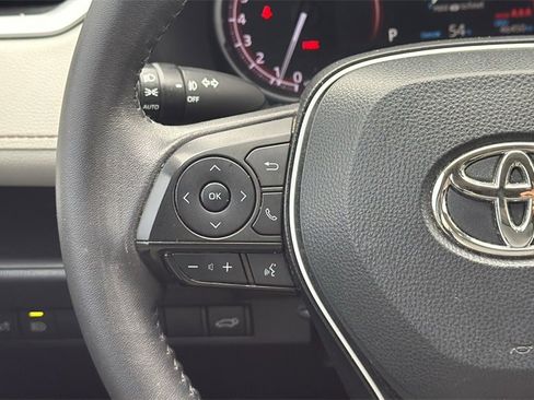 Used 2023 Toyota RAV4 XLE Premium image 19