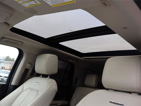 Used 2020 Ford Expedition Max Platinum image 25