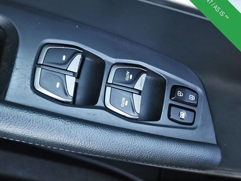 Used 2017 Hyundai Santa Fe SE w/ Cargo Package image 23