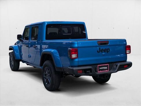 New 2025 Jeep Gladiator Sport image 7