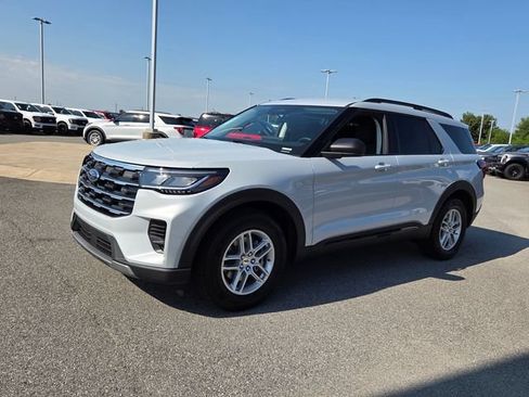 New 2026 Ford Explorer Active RWD image 30