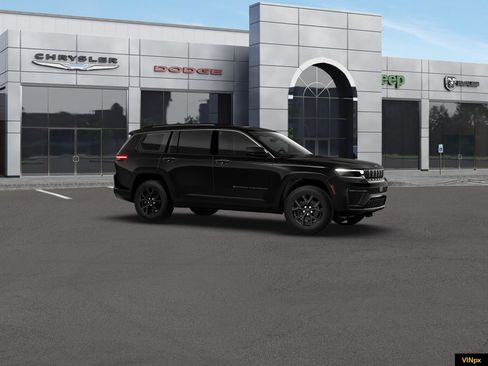 New 2026 Jeep Grand Cherokee L 2WD image 6