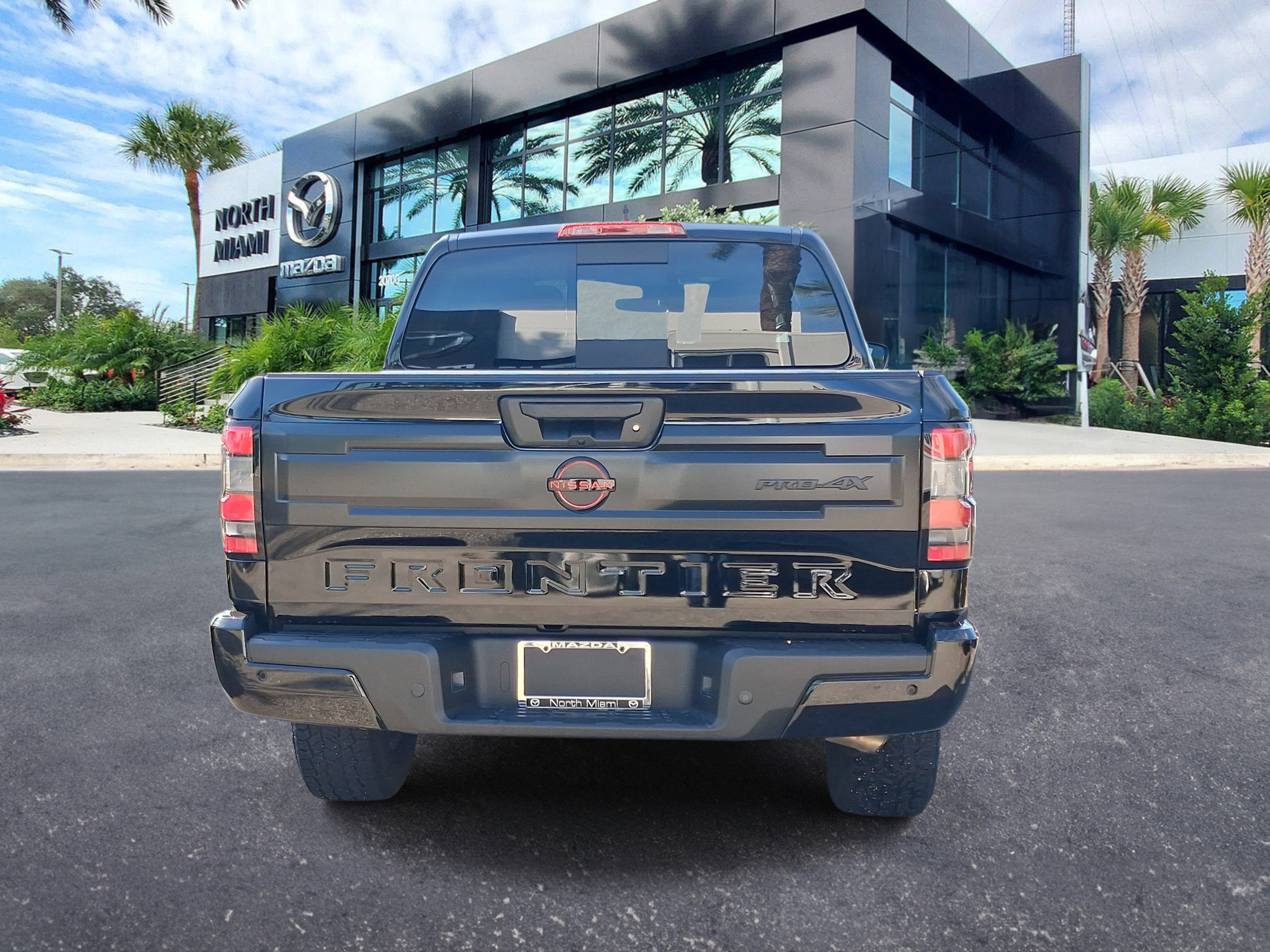 Used 2026 Nissan Frontier PRO-4X AWD/4WD image 4