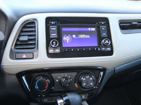 Used 2021 Honda HR-V LX image 24