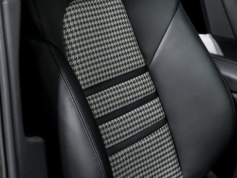 Used 2023 Porsche Cayenne GTS AWD/4WD image 41