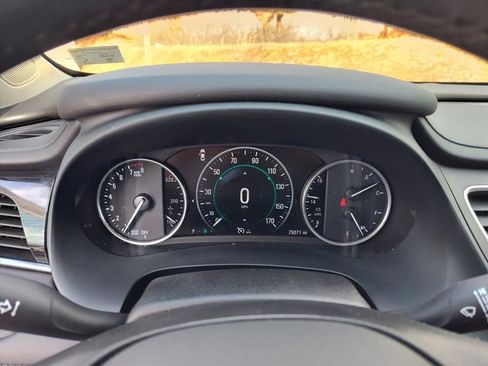 Used 2018 Buick LaCrosse Essence w/ Sun and Shade Package image 15