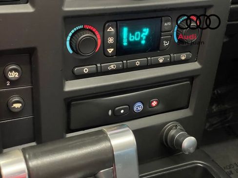 Used 2005 HUMMER H2 SUT w/ Preferred Equipment Group image 4