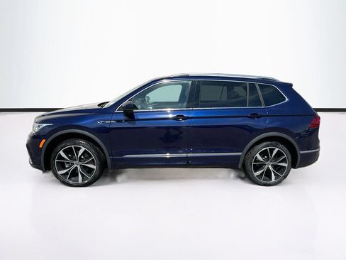 Certified 2023 Volkswagen Tiguan SEL R-Line AWD/4WD image 8