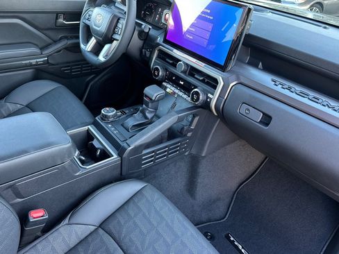 New 2026 Toyota Tacoma TRD Off-Road image 18