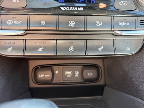 Used 2020 Hyundai Santa Fe Limited FWD image 31