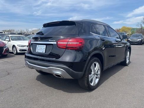 Used 2020 Mercedes-Benz GLA 250 4MATIC w/ Premium Package image 3