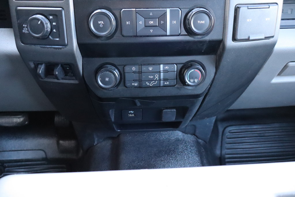 Used 2022 Ford F350 XL w/ STX Appearance Package AWD/4WD image 27