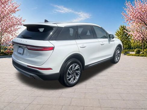 Used 2023 Lincoln Corsair AWD image 8