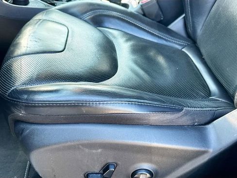 Used 2019 Jeep Cherokee Limited image 13