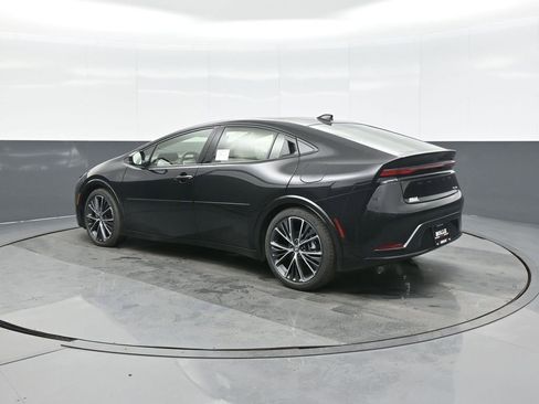 New 2026 Toyota Prius XLE image 5