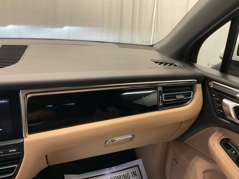 Used 2019 Porsche Macan S AWD/4WD image 28