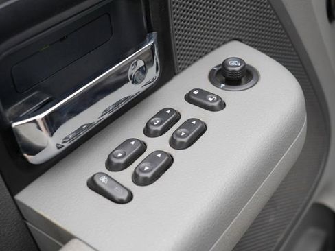 Used 2005 Ford F150 XLT image 16